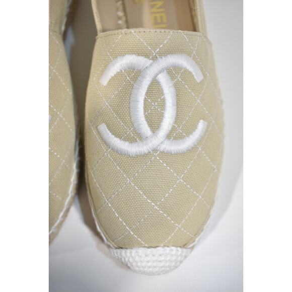 Chanel 20P Beige Canvas White Quilted CC Logo Classic Ballet Espadrille Flat 37 - Picture 6 of 12